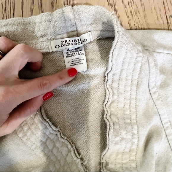 Prairie Underground Short Sleeve Hemp/ Cotton Cardigan. - Picture 3 of 3